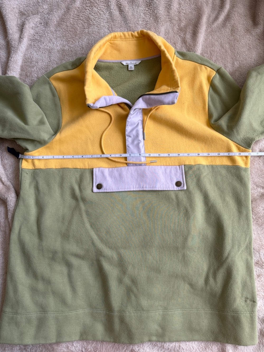 L.L. Bean Two-Tone Fleece Pullover in Yellow and Sage Green - Picture 3 of 6